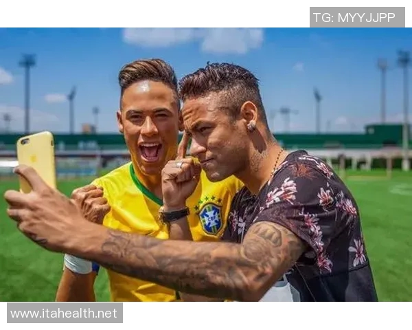 足球明星的花臂纹身背后故事与个性表达的完美结合